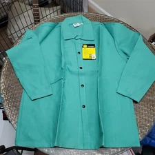 NEW Revco Black Stallion F9-30C 9oz. 30" Cotton FR Green Welding Jacket Large