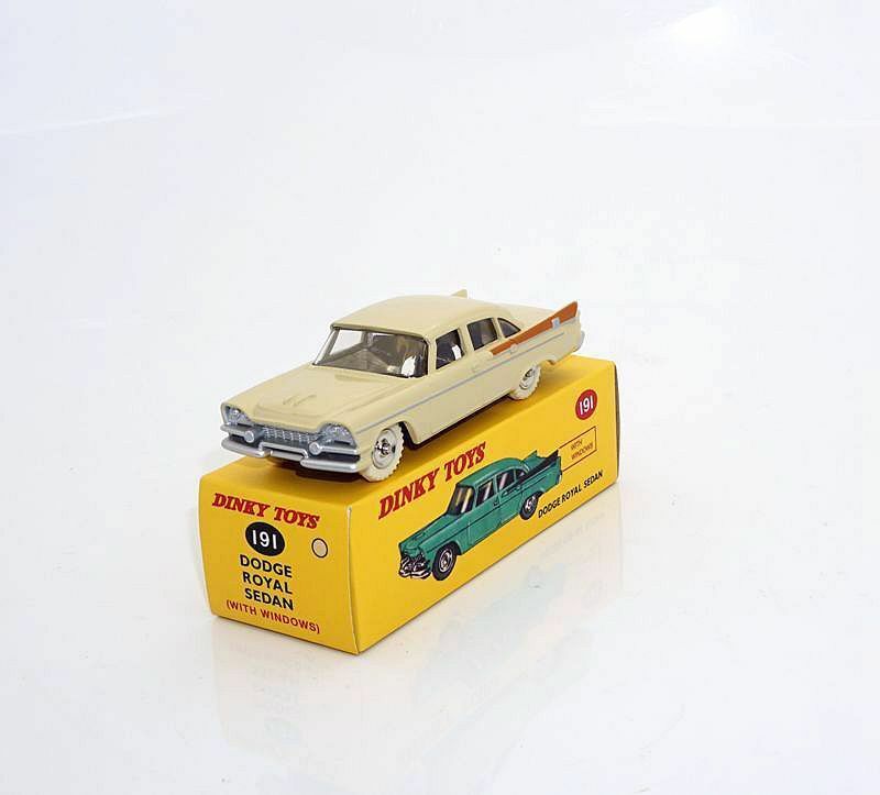 Dinky Toys 191 Dodge Royal Sedan voiture miniature crème et marron 1:43