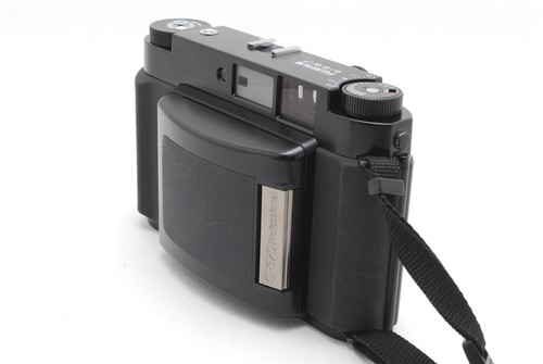 Near Mint Fujifilm GF670 Professional Black 6x6 6x7 Film Camera from Japan - Picture 7 of 16