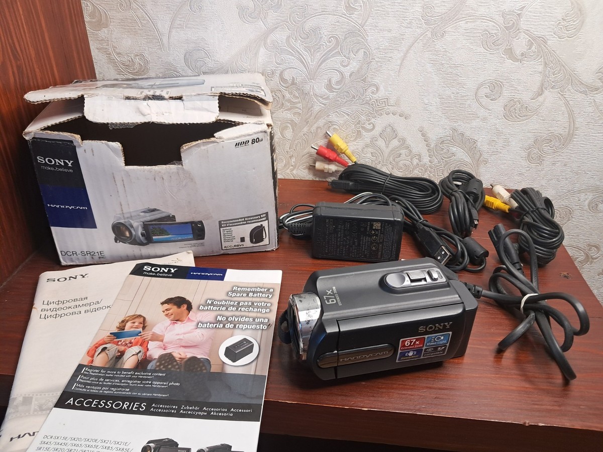 Sony DCR-SR21 PAL Silver 67X Optical Zoom 80GB HDD Handycam