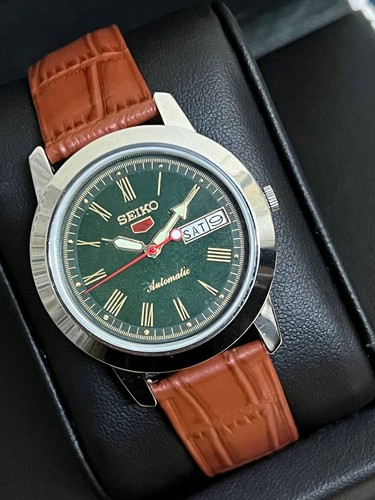 Refurbished Seiko 5 Green Dial Vintage Men's Watch Japan Movement 36mm