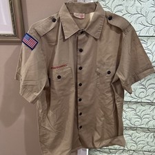 Boy Scout BSA UNIFORM SHIRT Men  s Large Short Sleeve Tan D87