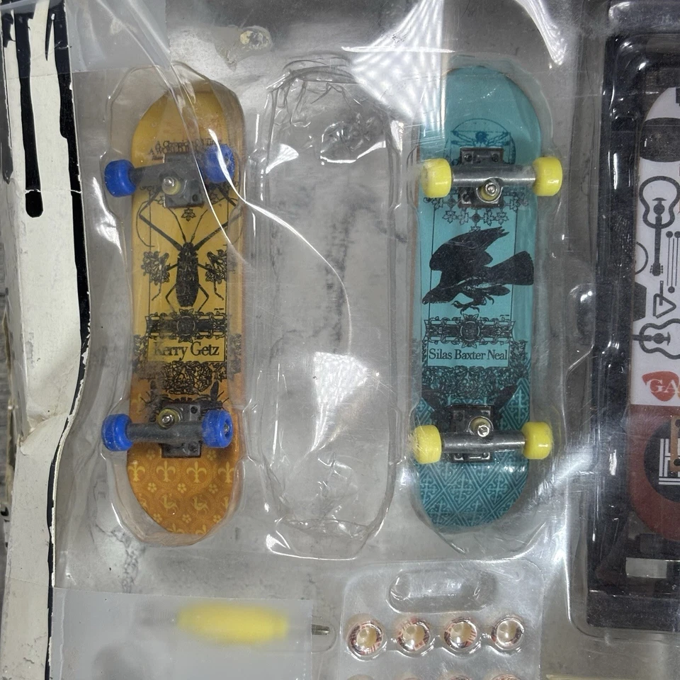 TECH DECK SK8 Shop Bonus Pack Fingerboard Skate "CASI" paquete de skate Foto 3 de 4