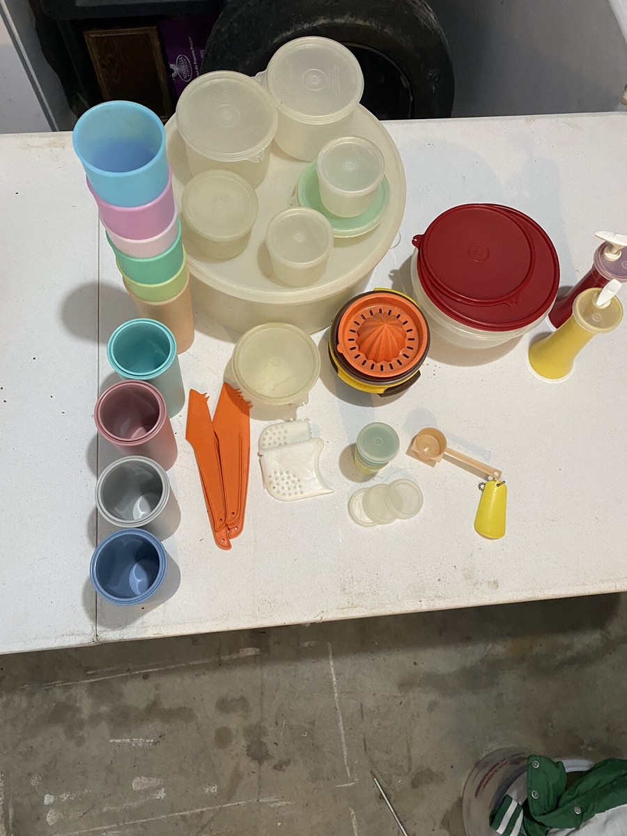 【奇跡の新品未使用！】ミディデコレーター　Tupperware 昭和レトロ タッパーウェア デコレーター大 4,000ml イエロー 柄付き 未