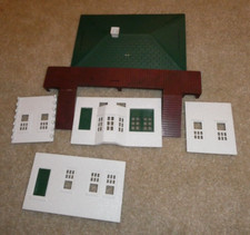 Vintage 1950s O Scale Plasticville Passenger Station Building