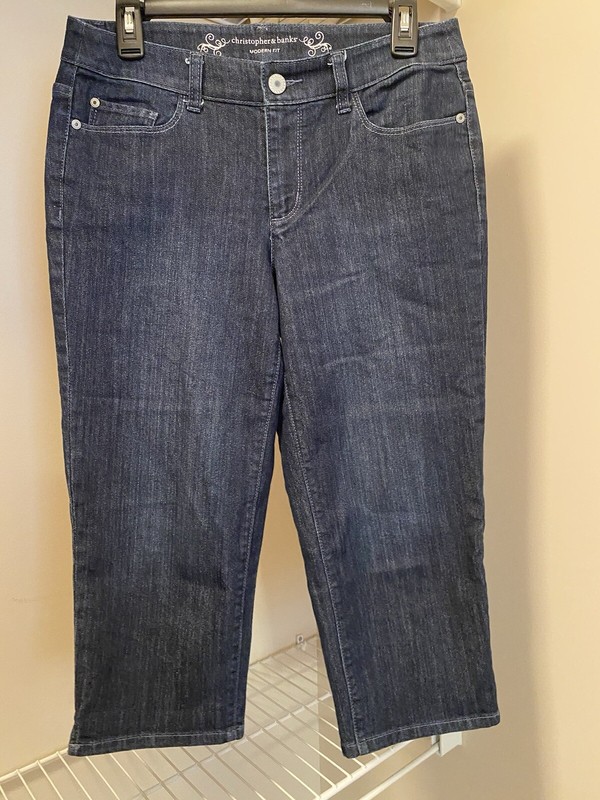 New Christopher & Banks Modern Fit Dark Wash Jean Capris Size 4