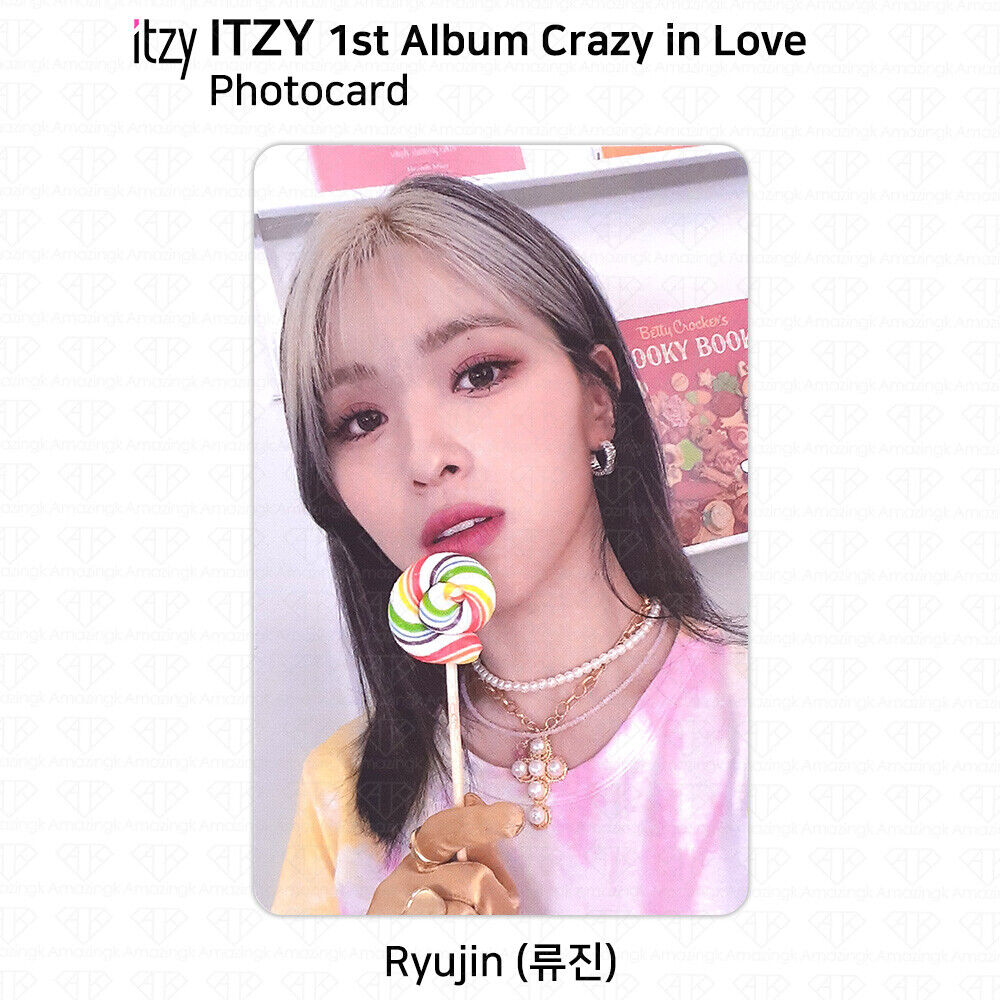 ITZY 1st Album Crazy In Love Official Photocard Yeji Lia ITZY 1st Album Crazy In Love Official Photocard Yeji Lia