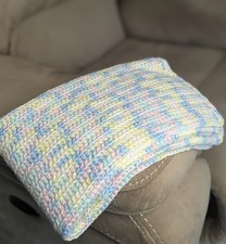 Handmade Crochet Baby Blanket: Gender Neutral