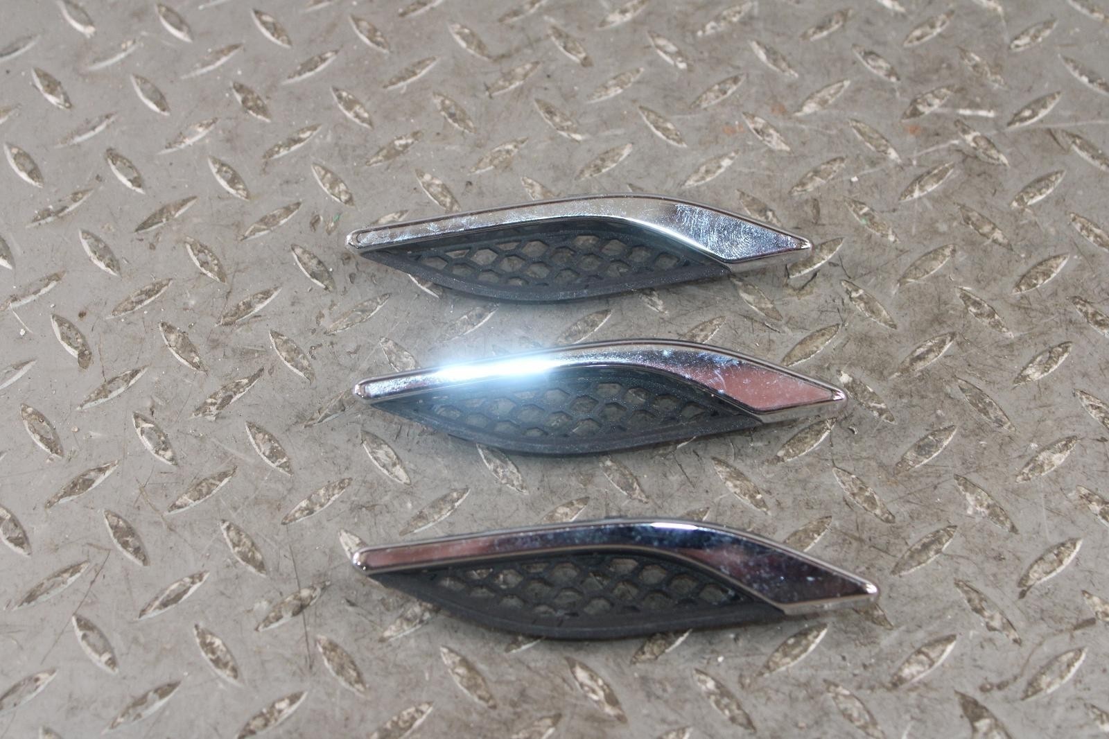 14-24 Maserati Ghibli Front LH LF Fender Chrome Vent Grille Inserts Set Of 3x OE