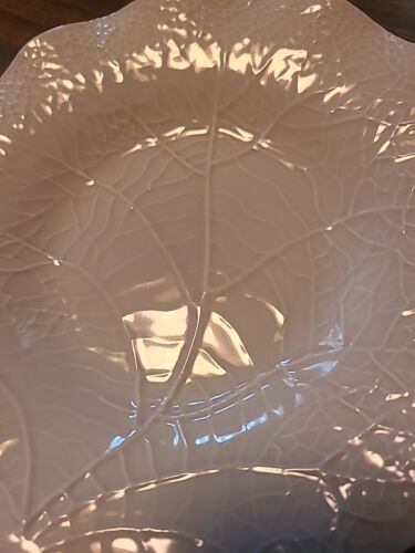 Los Angeles Pottery Laurie Gates Lavender Leaf Plates 9 " Set 2 - Picture 4 of 4