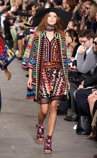 Minifalda plisada de punto a ganchillo multicolor Missoni EE. UU. 6, Reino Unido 10, IT 42 NUEVA CON ETIQUETAS Foto 2 de 4