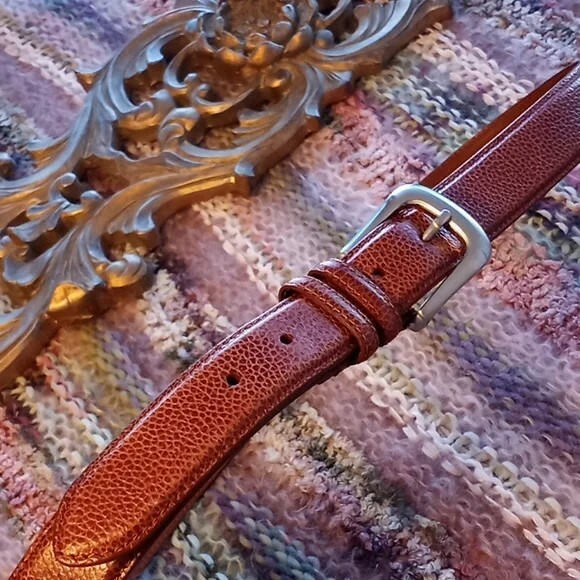 NWOT ITALIAN GENUINE LEATHER pebbled belt brown / tan size 