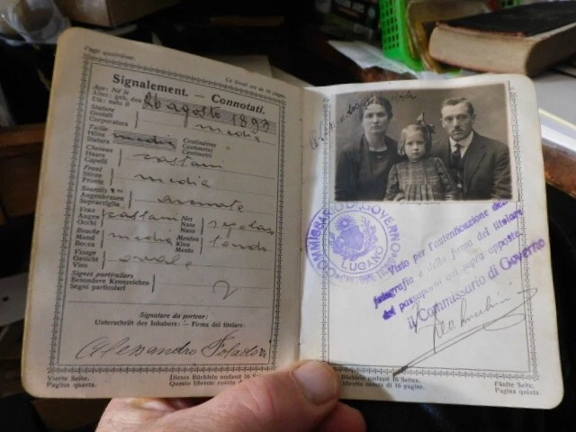 1920'S SWISS FAMILY PHOTO PASSPORT, SWITZERLAND TO UNITED STATES - Foto 1 di 1