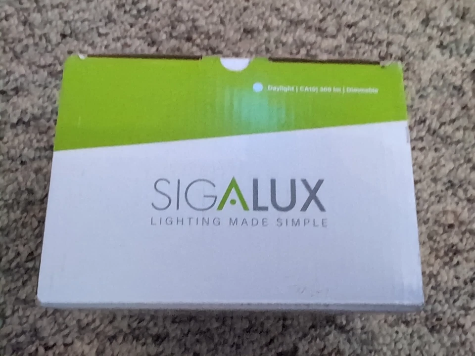 SIGALUX Candelebra Bulb Clear 3 Watt LED CA10/E12 Base Dimmable 12-Pack NEW - Image 2 of 4