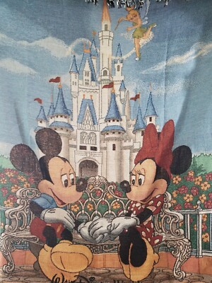 WALT DISNEY WORLD Cinderella Castle TAPESTRY THROW BLANKET