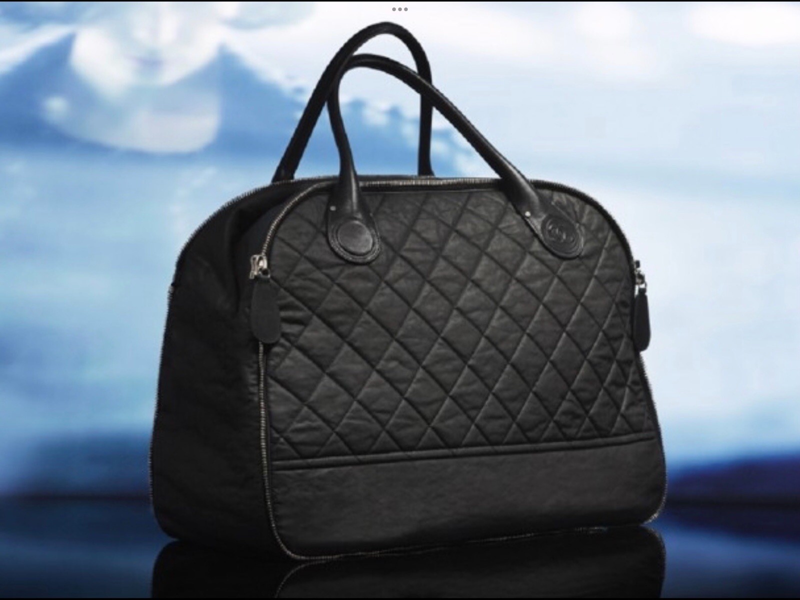 CHANEL Authentic handbag NWT Leather Black Large