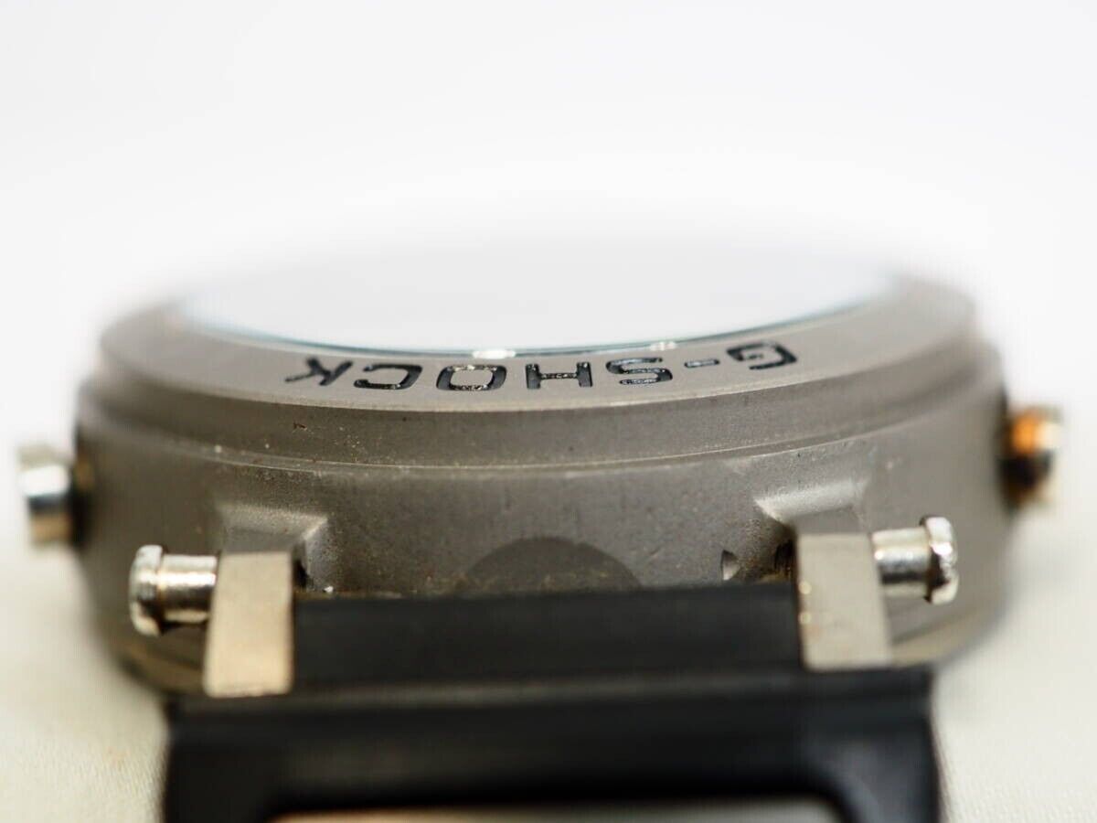 RARE Vintage Casio Digital Watch G-shock Mrg-1 1556 Titanium RARE Vintage Casio Digital Watch G-shock Mrg-1 1556 Titanium