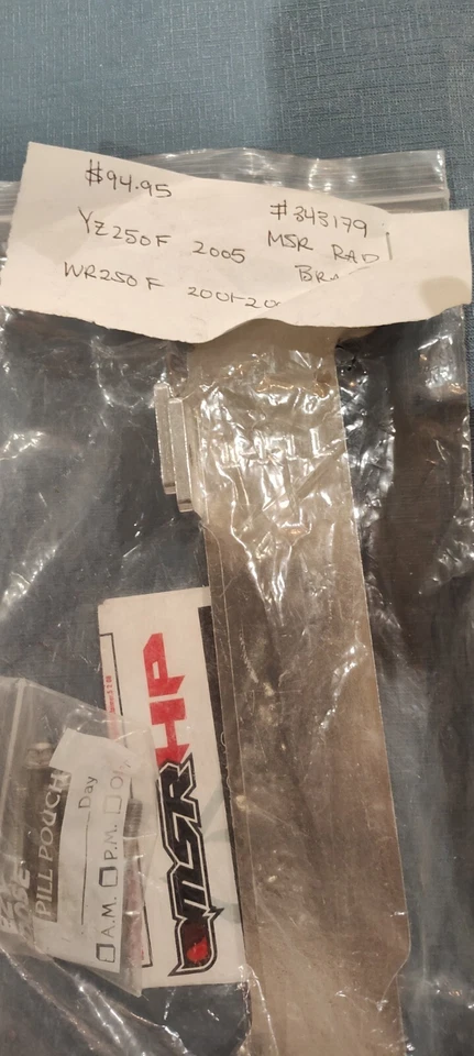 Soportes de radiador MSR Yamaha WR250F 01-06' YZ250F 01-05' Foto 3 de 4