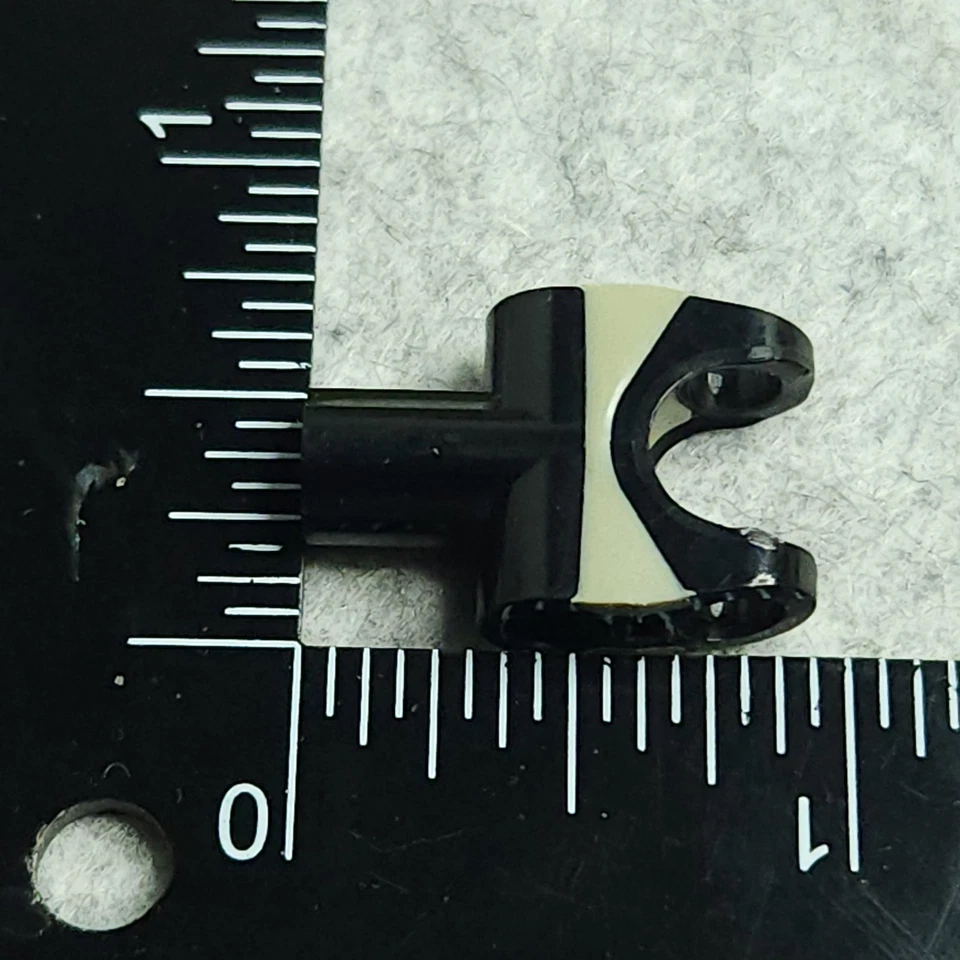 LEGO Technic Axle Connector 2x3 with Rubber Insert x1192px1 Black Qty 3 - Image 4 of 4