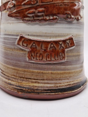 Vintage STEIN Wold Pottery Yorkshire ENGLAND GALAXY UNTEROFFIZIER CLUB RAF Mildenhall 5 Zoll - Bild 3 von 10