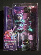 NIB Monster High Creepover Party TWYLA Doll With  Pet Dustin & Accessories