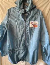 VINTAGE 1970's MADE IN JAPAN WINDBREAKER, ZIP FRONT, FOLD AWAY HOOD, MEN'S L 46"
