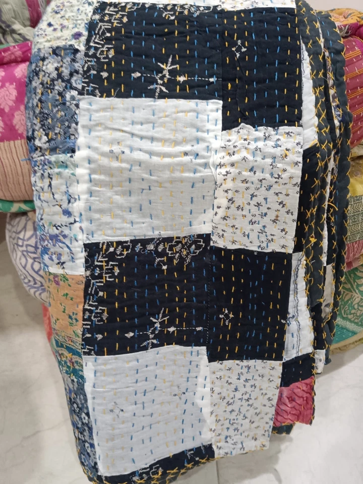 Colcha edredón Kantha tamaño king hecho a mano indio retazos manta de algodón Foto 2 de 4