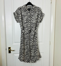 Tahari Linen Shirt Dress SMALL Zebra Animal Print Belt Mob Wife Old Money Summer