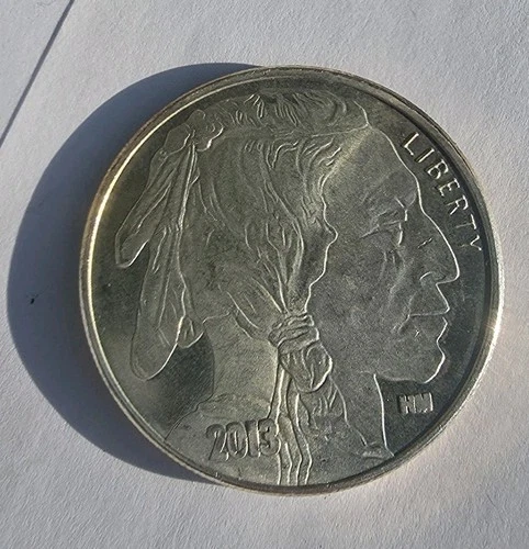 1 Oz Highland Mint .999 Silver Buffalo Rounds Uncirculated 2013