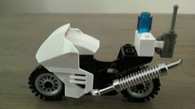 Police Motorcycle (4651) 100% Complete w Minifigures & Instructions
