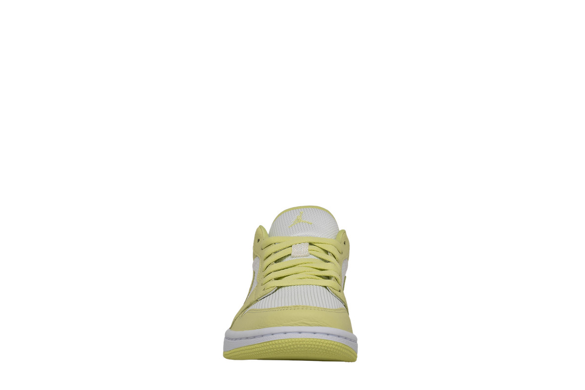 aj1 low limelight