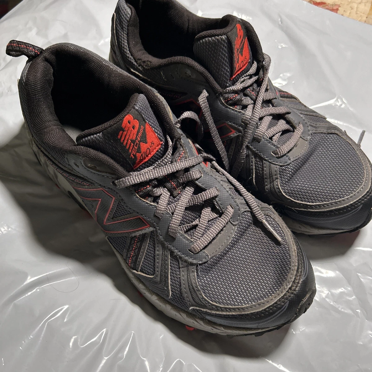 New balance 410v5 men's running shoes 2025