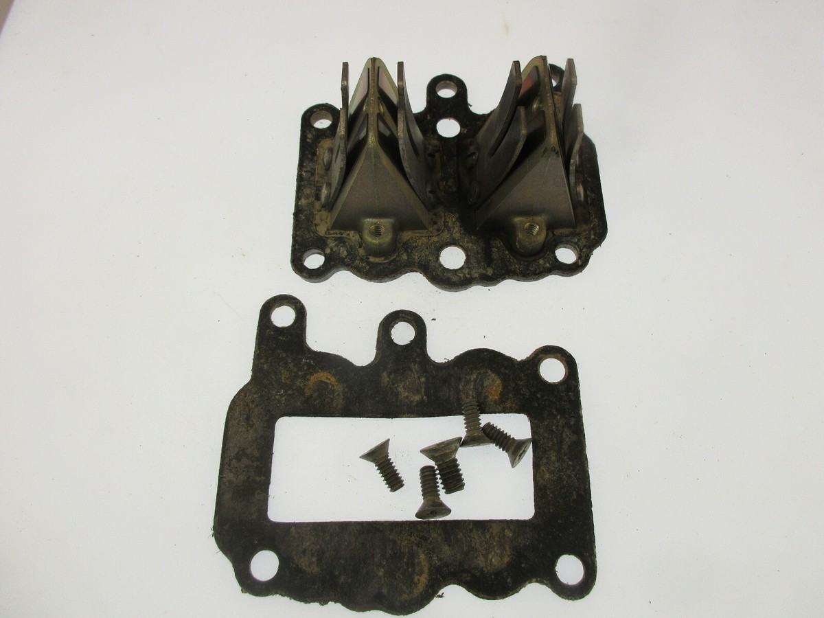 1966 Evinrude Sportwin 9622A 9.5 HP Reed Valve Block
