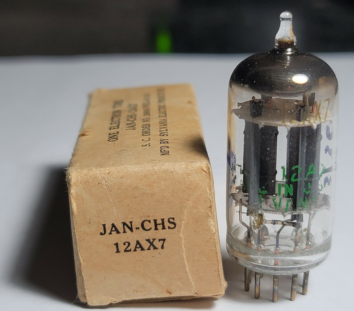 12AX7 SYLVANIA JAN CHS 17MM GREY PLATE VINTAGE TUBE NOS (1960's