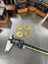 1 BOSTON GEAR BRONZE LADDER CHAIN SPROCKET 24 TEETH 1A PITCH- .185"- BORE .382"