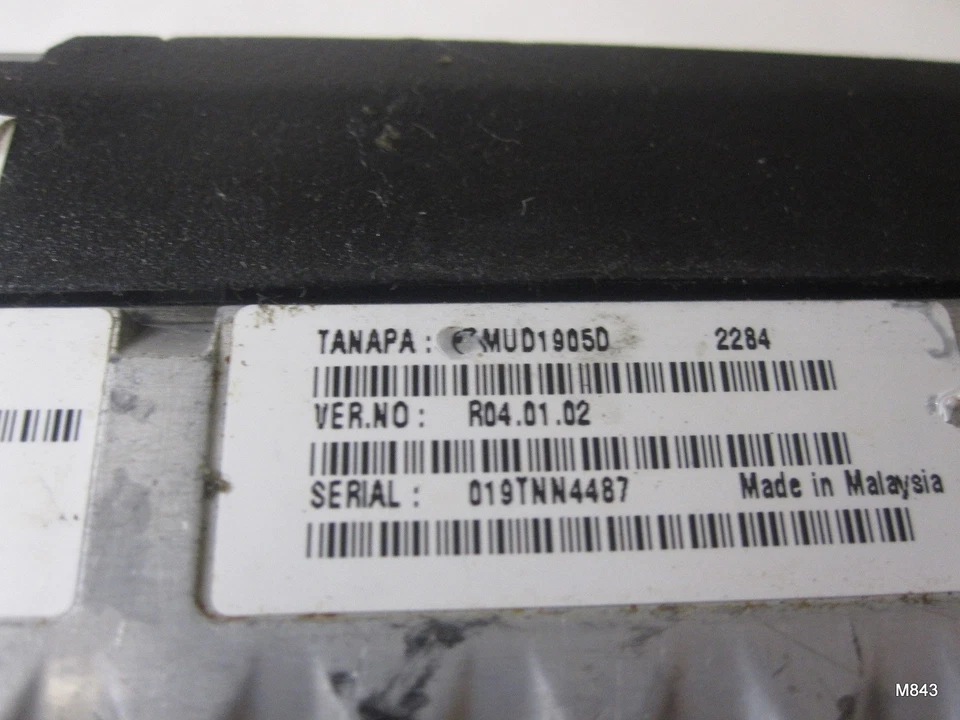 MOTOROLA PM400 VHF MOBILE AAM50KQF9AA3AN 45W 64CH 146-174MHZ RADIO - Image 4 of 4