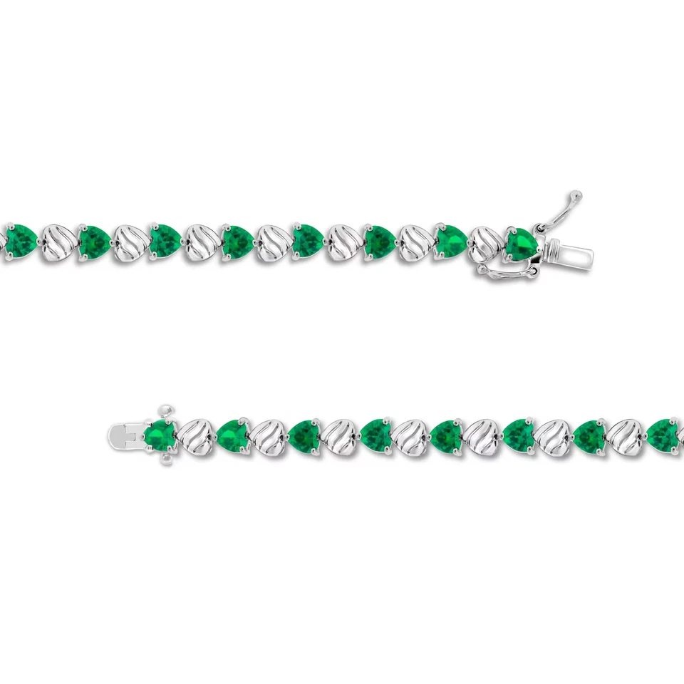Brazalete de cadena ajustable esmeralda simulada corte corazón de 8 quilates chapado en oro blanco de 14 quilates Foto 2 de 4