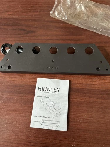 Hinkley Nuvi 10" Wide Bronze LED Landscape Deck Lights . I’ve 5 Of Them - Picture 3 of 7