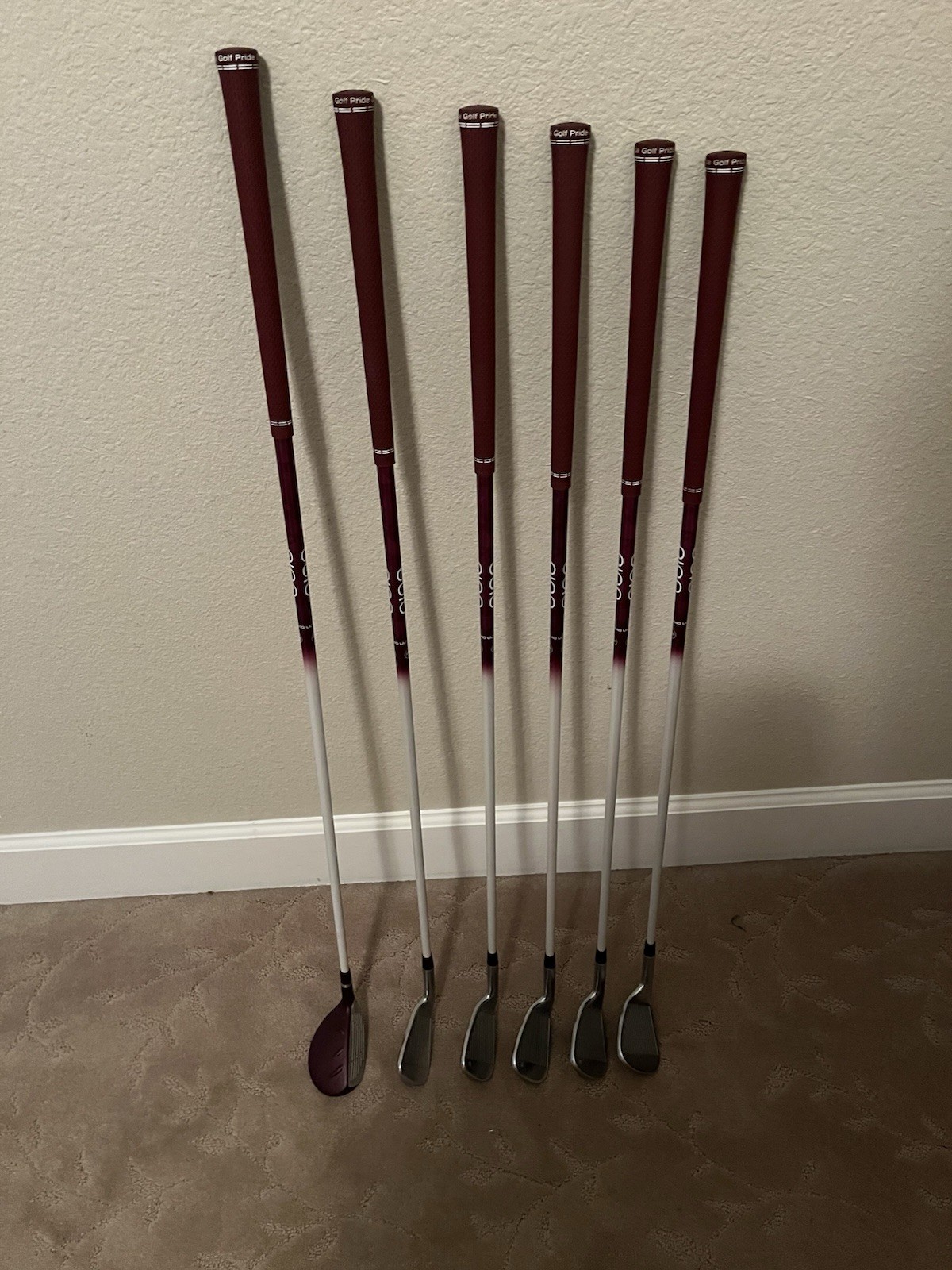 Ping G Le2 Ladies Iron Set 6HYB-SW Right Handed Black Dot Excellent Condition