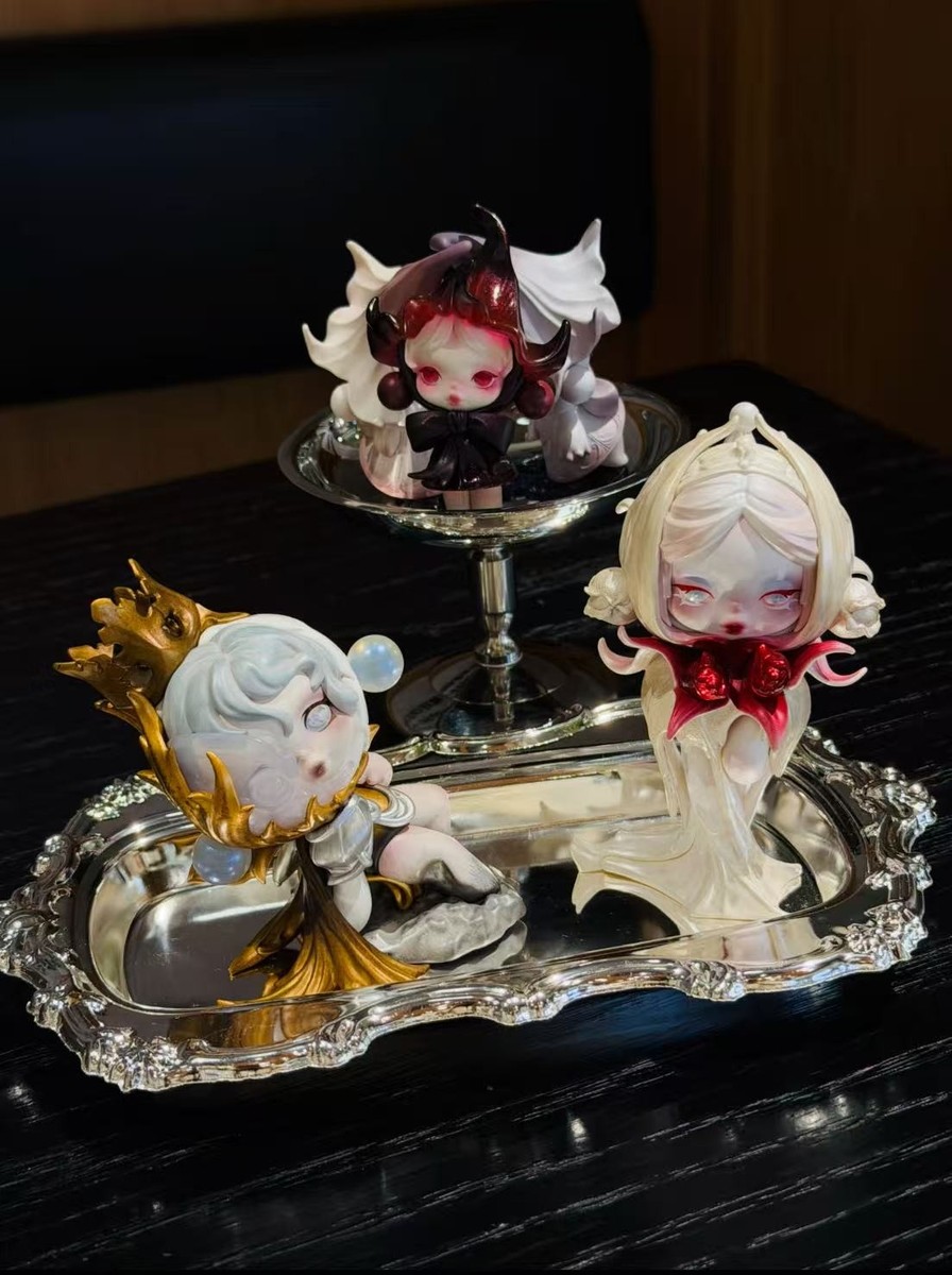 Authentic For Pop Mart SKULLPANDA Petals in Four Acts Series