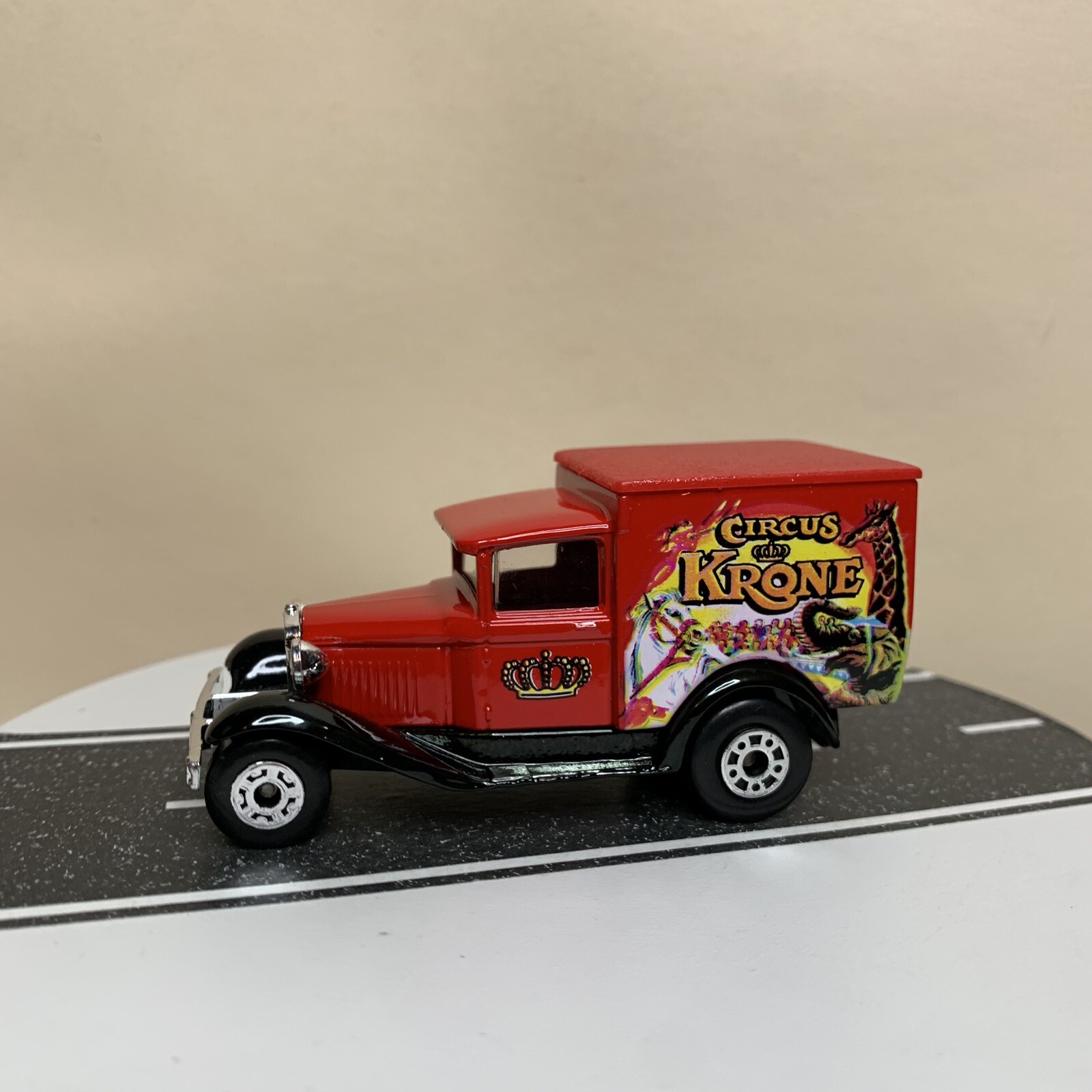 Matchbox Circuses Of The World Ford Model A Circus Krone Red w/Animal Graphic NM