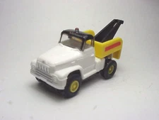 MODEL MOTORING WHITE & YELLOW TRUCK KIT.  PLASTIC MOLDED.  LATE SUMMER SALE !!!!