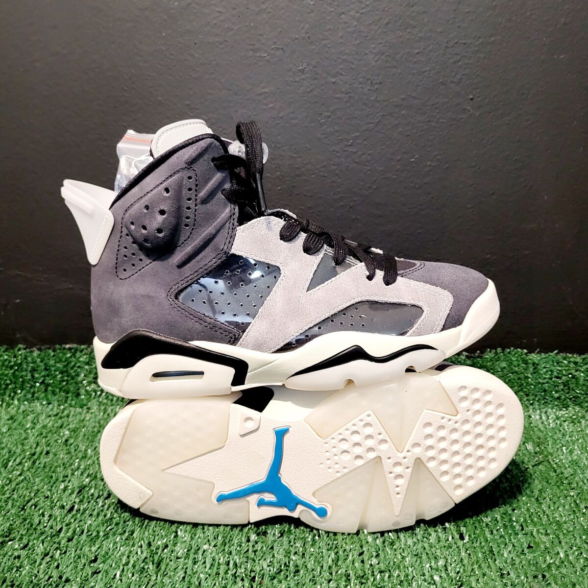 Nike Air Jordan 6 Shoes Women Size 6 Retro Tech Chrome Gray Nike Air Jordan 6 Shoes Women Size 6 Retro Tech Chrome Gray