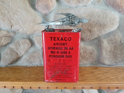 #ad #ad TEXACO GAS AND OIL AIRCRAFT HYDRAULIC OIL CAN W SHOP ART AIRPLANE $30.00