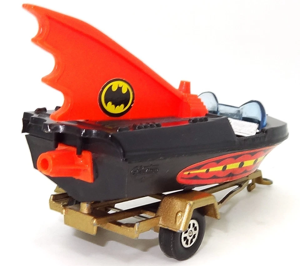 CORGI NO. 107 BAT BOAT ON TRAILER - MINT - Image 3 of 4