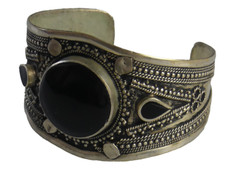 Jardin del Deseo Breites Indisches Armband aus Silber und Onyx Stein