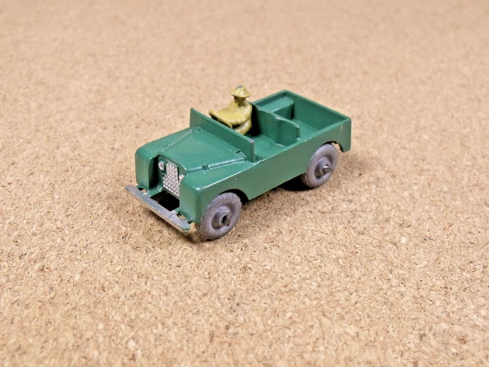 OLD VINTAGE LESNEY MATCHBOX # 12A LAND ROVER - Image 4 of 4