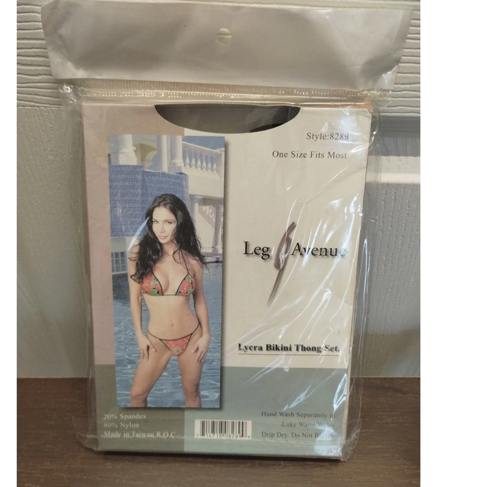 Conjunto de tanga de bikini Leg Avenue talla única para la mayoría tropical floral lycra estilo #8289 Foto 2 de 2