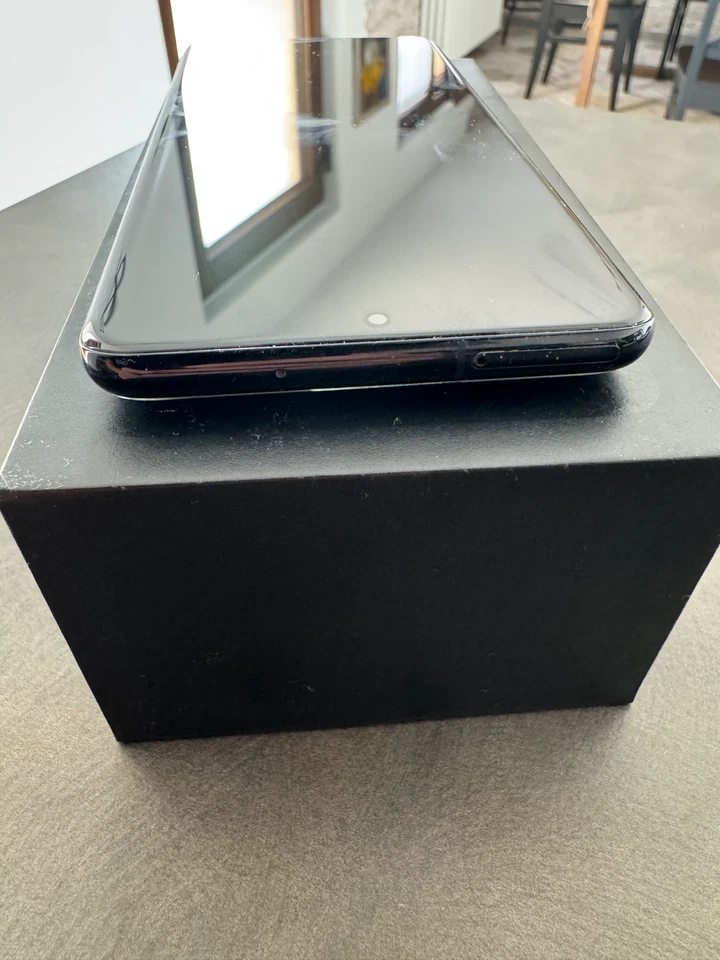 Samsung Galaxy S20+ 5G SM-G986B/DS - 128GB - Cosmic Black (Senza operatore)... - Immagine 4 di 4