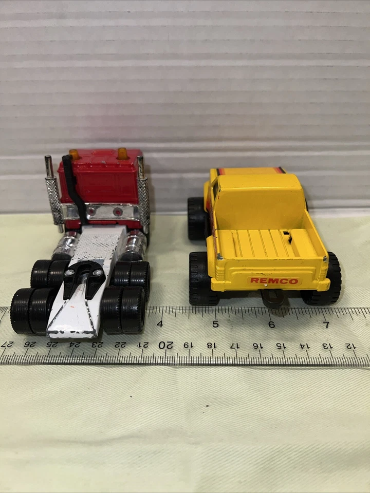 1987 Remco Truck And Matchbox Ferrari Turbo Iveco Semi - Image 4 of 4